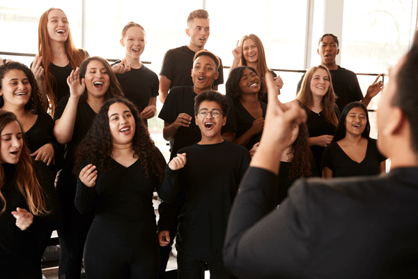 Singing studens