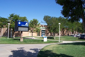 Building B West Campus Building B West Campus 002.JPG