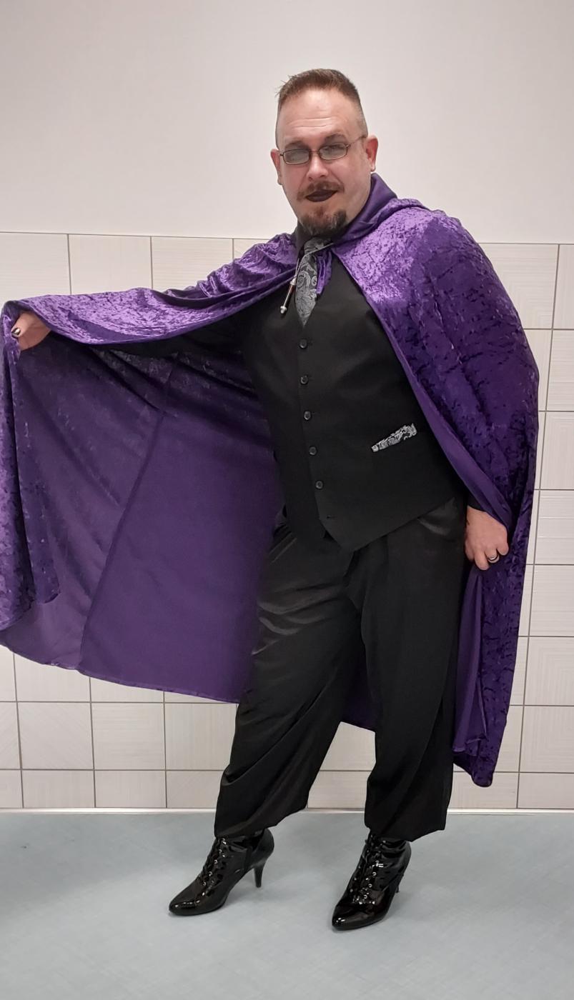 Nick Odden as Vampire