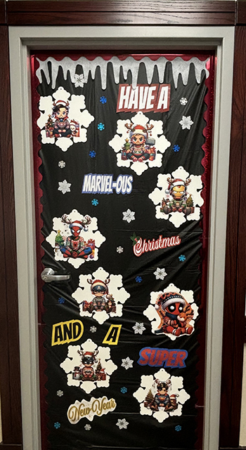 A Very SUPER Christmas Laura Hernandez