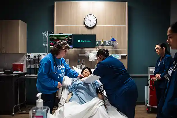 Simulation Class with manikin and students